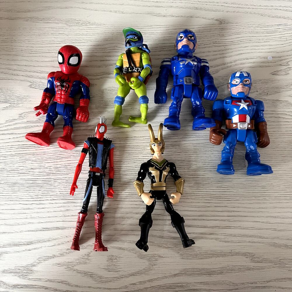 Lot of Action Figures Spiderman Ninja Turtles Cpt. America